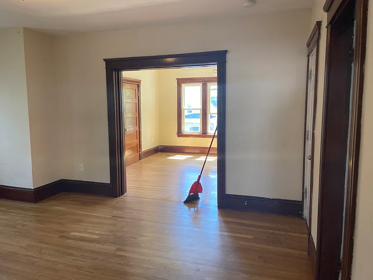 2 Euclid Ave #1 — Photo 6