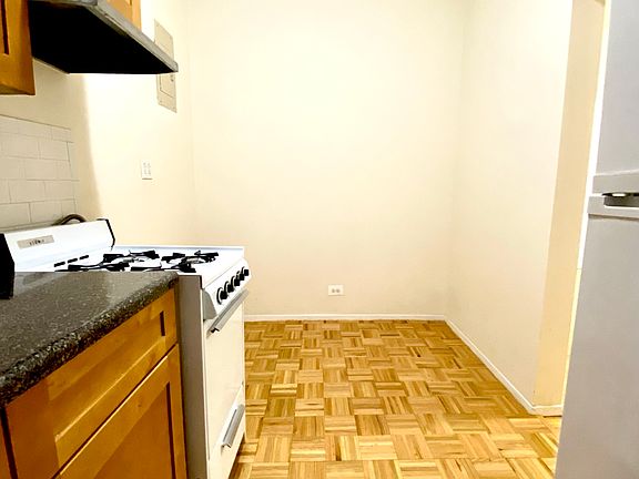 5th image of 542 E 79th St APT 3K