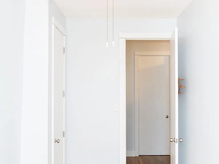 1206 Saint Marks Ave #1 — Photo 34