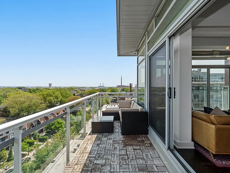 233 Carlaw Ave #816 — Photo 19