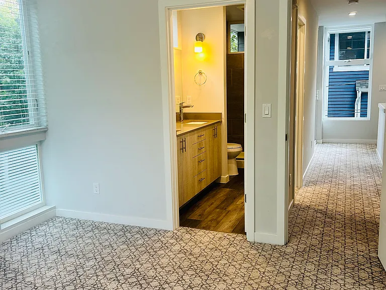2523 S Washington St — Photo 21