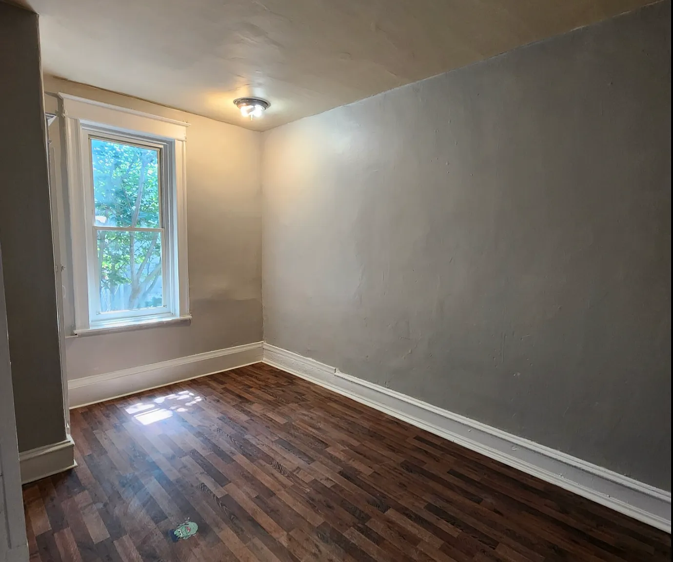 4 bed, 1700 sqft, $1,600 — Photo 2