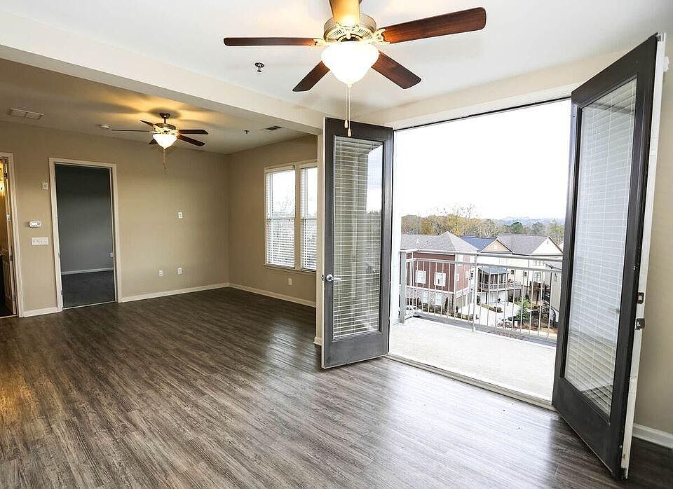 1st image of 260 Chambers St Unit 106
