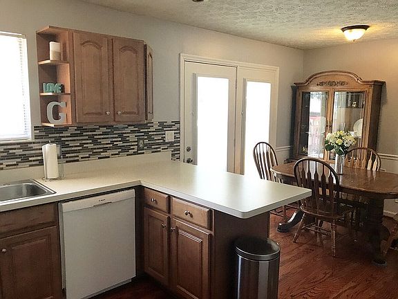 4th image of 5851 Brushwood Ct