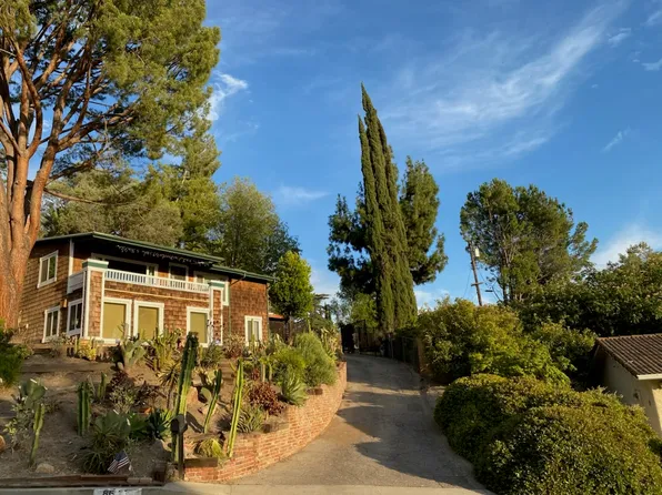 8625 Delmonico Ave, Canoga Park, CA 91304