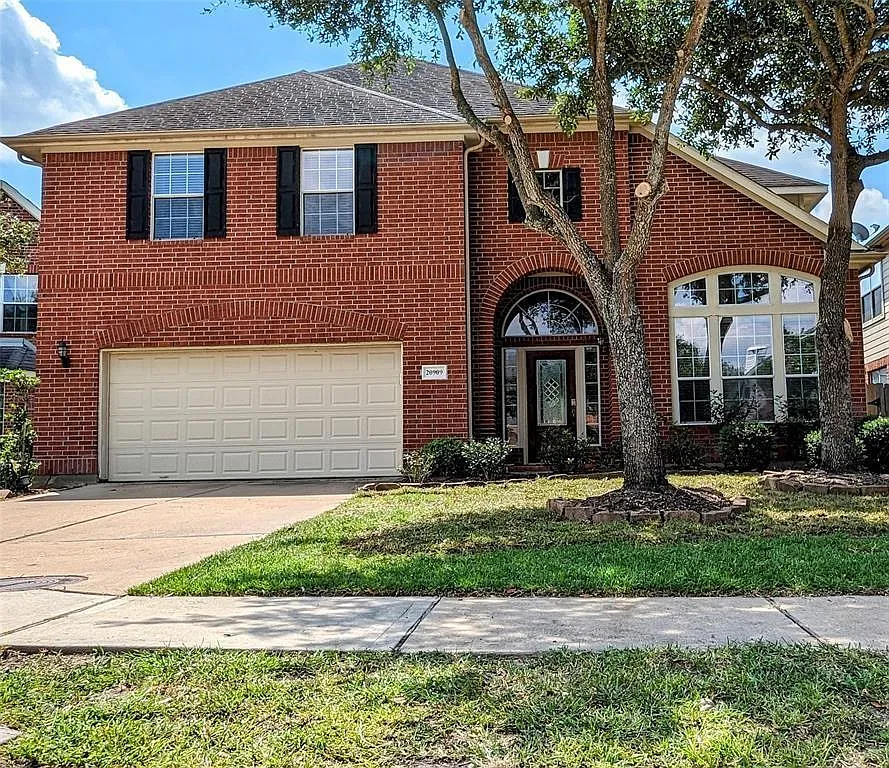 4 bed, 3.5 bath, 2980 sqft, $2,995 — Photo 1