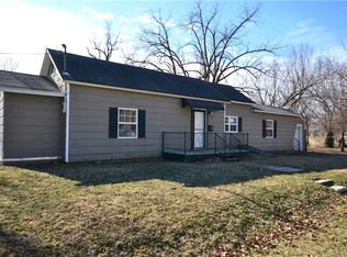 1133 N Rogers Ave, Springfield, MO 65802
