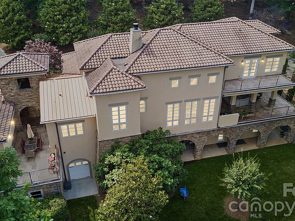 5th image of 9184 Greenwood Rd