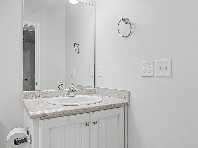 1223 Cypress Fall Cir — Photo 9