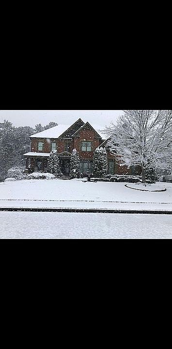 2nd image of 2240 Cambridge Hill Ct