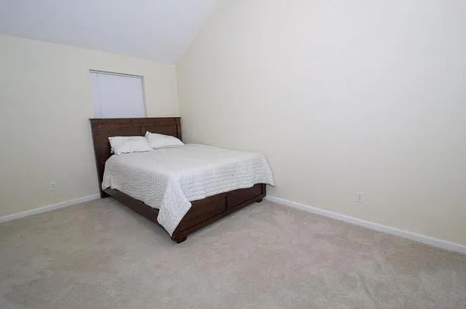 21497 Risky Rd #2 — Photo 6
