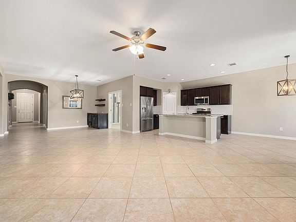 5th image of 130 Starboard Ln