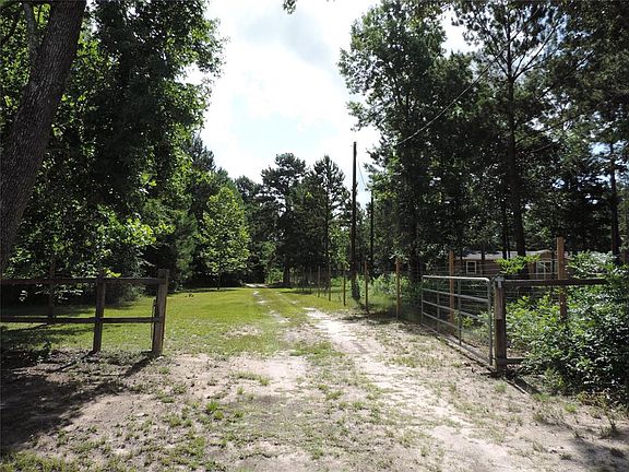Private Entrance Leading to Secluded Home