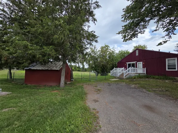 11975 Hall Rd #11975, Whitmore Lake, MI 48189