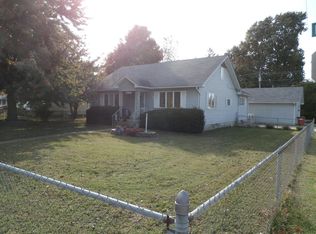 903 S Landrum St, Mount Vernon, MO 65712