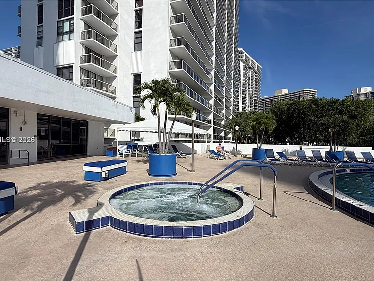 3701 N Country Club Dr #304 — Photo 39