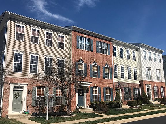 3rd image of 15952 Greymill Manor Dr
