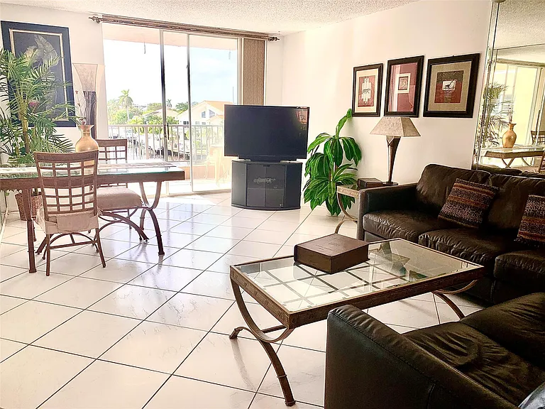 1421 S Ocean Blvd #315 — Photo 5