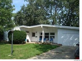 11634 Glendora Ln, Parma Heights, OH 44130