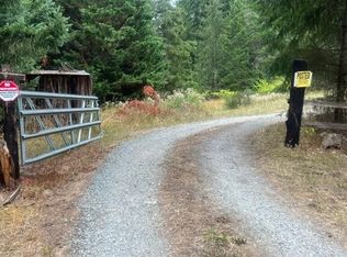 1017 Olson Rd, Sequim, WA 98382