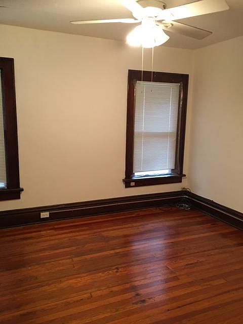 1st image of 824 Park St