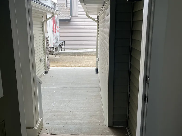 740 Daniels Way SW — Photo 20