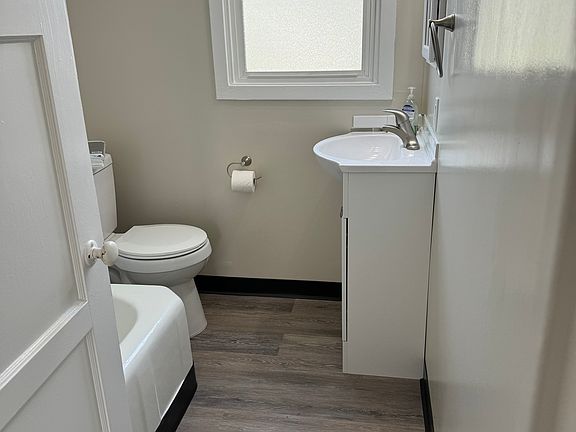 5th image of 220 Atkins Ave