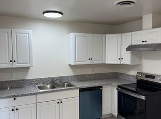 6017 Nogal Ave APT A, Bakersfield, CA 93309