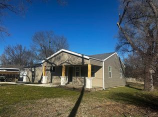 1320 N Warren Ave, Springfield, MO 65802