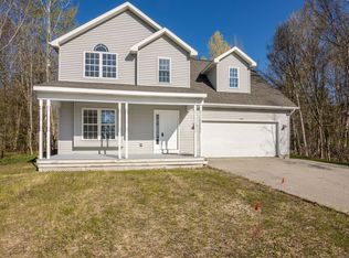 5816 S Shore Dr, Suttons Bay, MI 49682