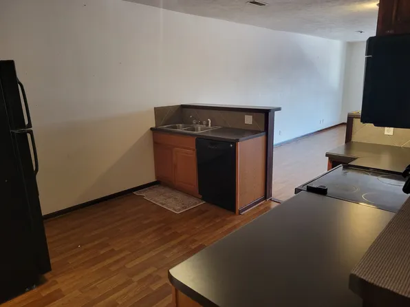 216 W Main St #D, Freeport, IL 61032