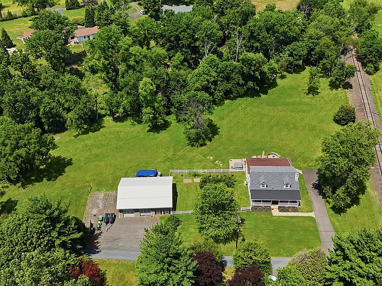 1682 Creek Rd — Photo 67