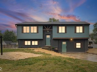 3910 Mistletoe Dr, Indianapolis, IN 46237