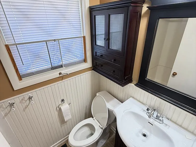 550 Carlson Dr — Photo 14