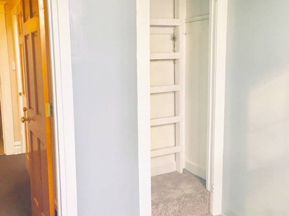 5th image of 6433 Admiral Ave