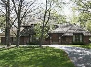 11729 Woodside Ct, Burr Ridge, IL 60527