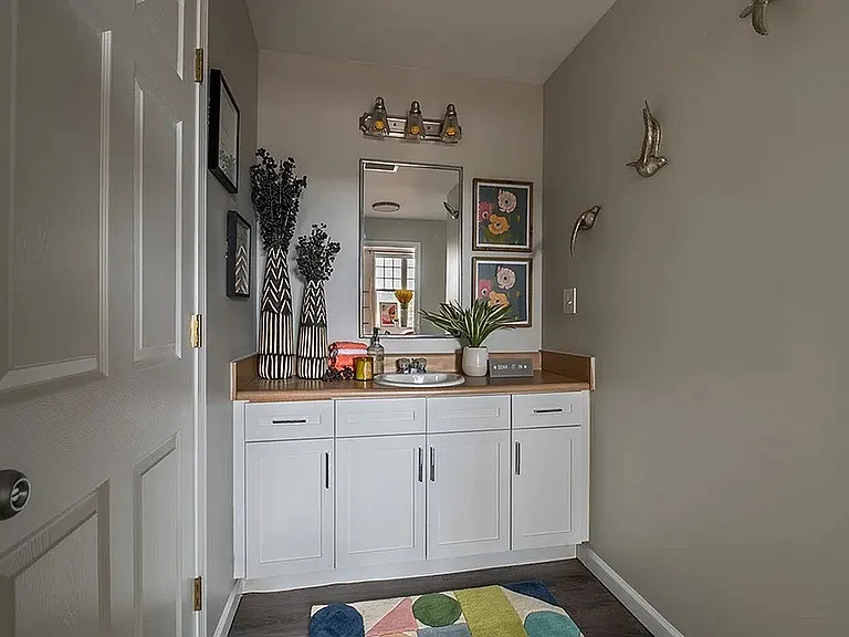 p1741637_photogallery_spinner-place-model-unit-30