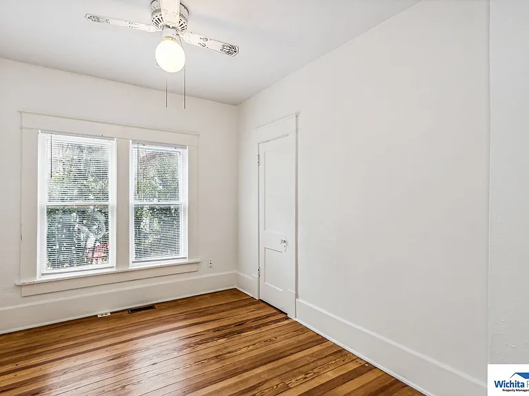 224 N Elizabeth St — Photo 12