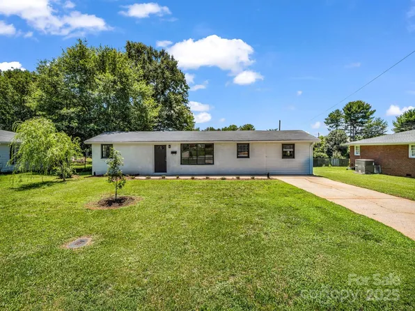 179 Sedgefield Dr, Forest City, NC 28043