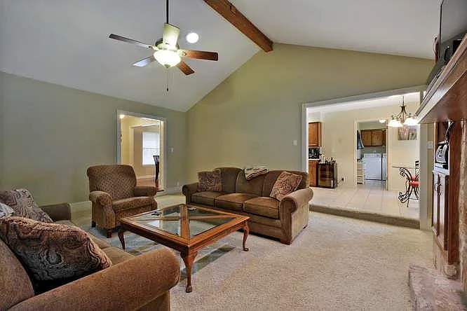 4313 E Cordoba Cir — Photo 6