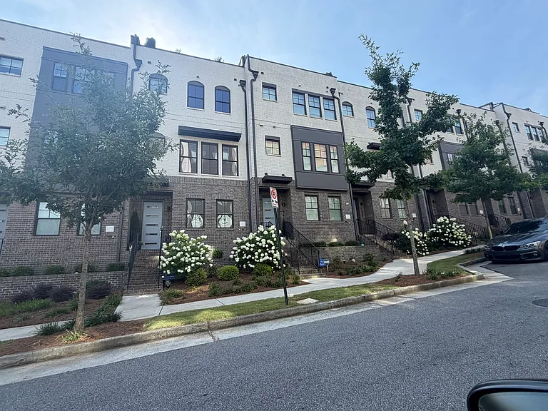 1341 Fairmont Ave NW — Photo 28