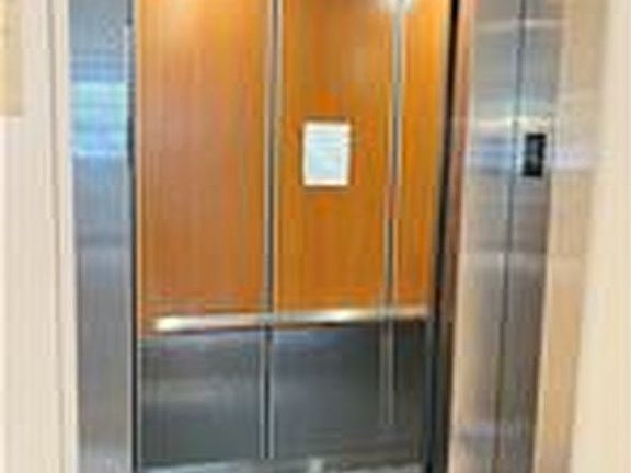 3rd image of 15272 Melbourne Ave APT 3A