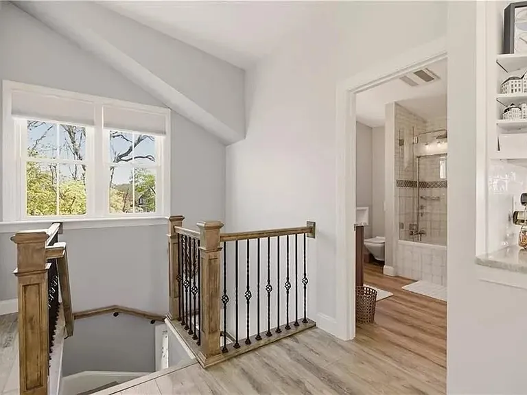 419 Broadway St #5 — Photo 12