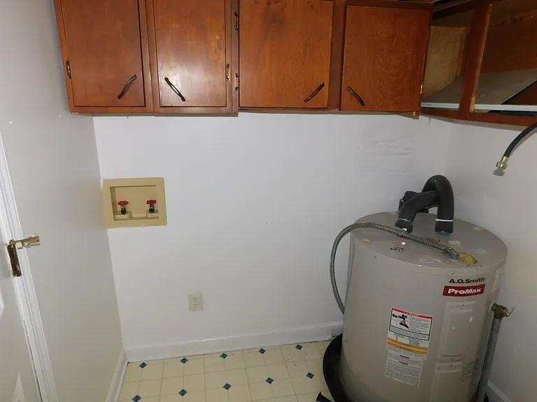 108 Beaufort Dr — Photo 9
