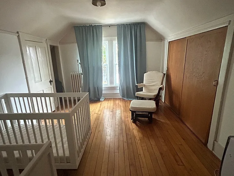 Upstairs bedroom #2