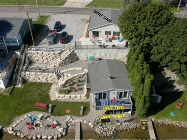 3440 Geneva Hwy, Manitou Beach, MI 49253