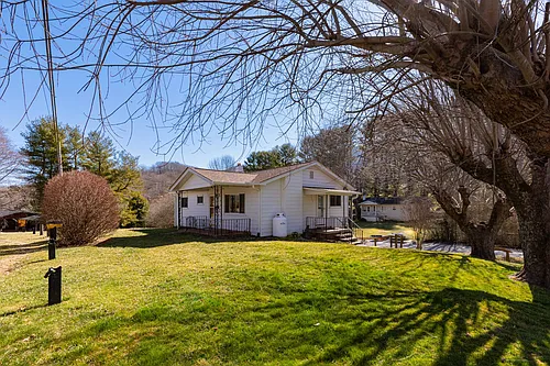 938 Ratcliff Cove Rd Photo 1