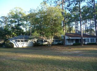 910 Chester Ave N, Douglas, GA 31533