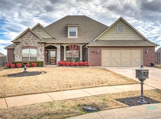 2401 S 14th St E, Broken Arrow, OK 74012