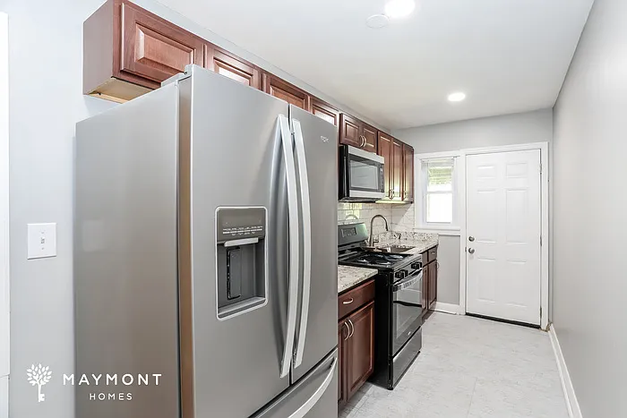 3840 8th St — Photo 11